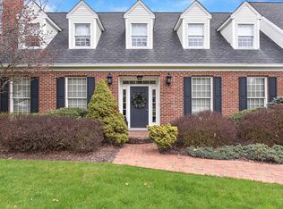 5455 Woodland Pl, Canfield, OH 44406