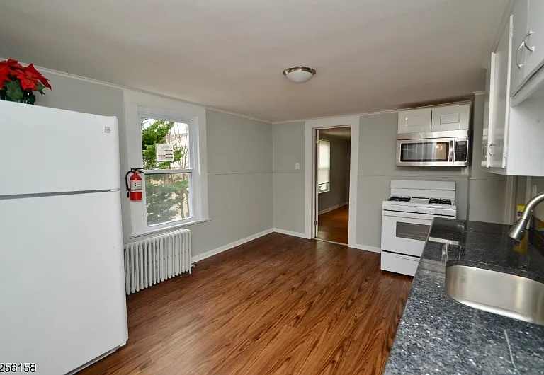30 Maple Ave #2 — Photo 4