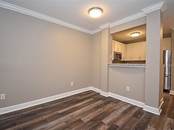 3rd image of 204 E South St Unit 5059