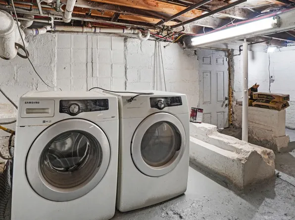 2738 Miles Avenue image 18 of 28