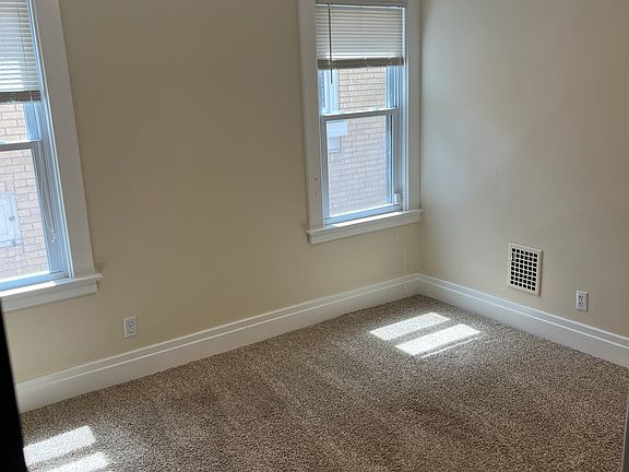 4th image of 481 McKinley Pkwy