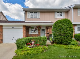 1616 Southampton Ct, Wheaton, IL 60189
