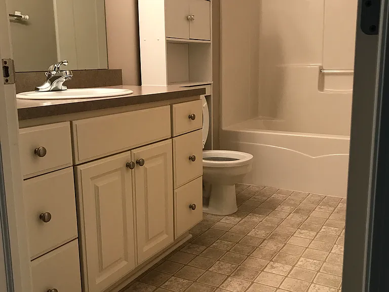 704 Stevens Pointe Dr SE — Photo 11