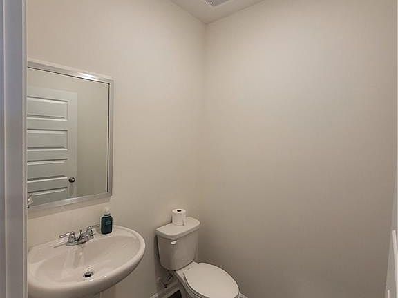 3rd image of 2021 Vidalia Ct