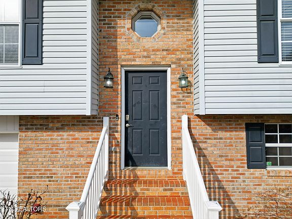 3rd image of 323 High Tower Rd