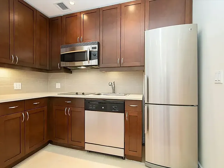 488 7th Ave #6G — Photo 2