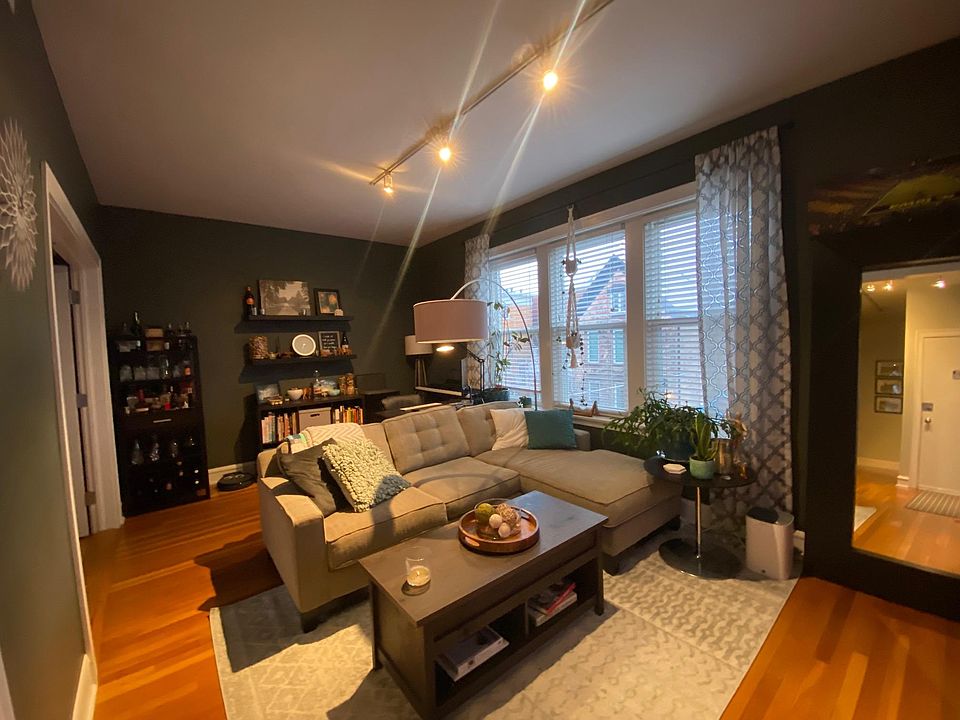 1st image of 545 W Eugenie St #2