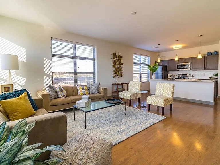 The Deco Apartments — Photo 45