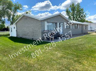 1353 S Sunset Dr, Kaysville, UT 84037