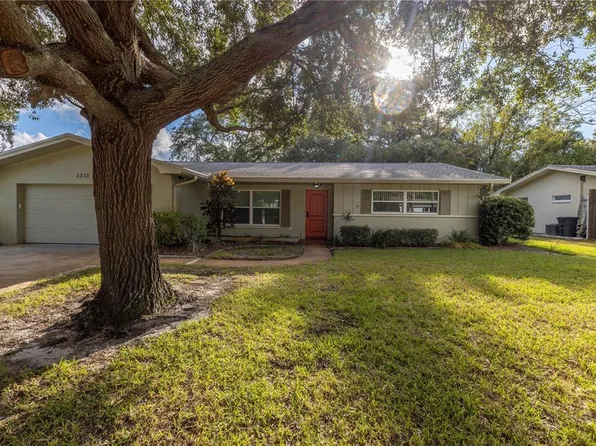 2236 HENNESEN DRIVE, CLEARWATER, FL 33764