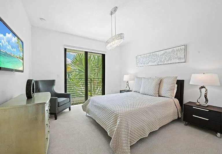 8599 Tower Bridge Ct — Photo 19