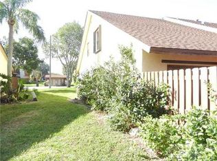 142 Springdale Cir, Palm Springs, FL 33461