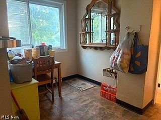 3rd image of 651 Kling St