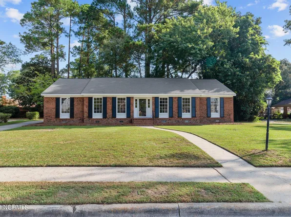1205 W Highland Avenue, Kinston, NC 28501