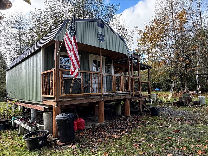 4th image of 153 Hammer Way