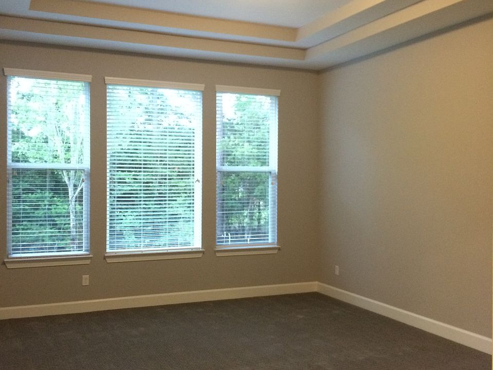 1st image of 3553 Oglebay Dr