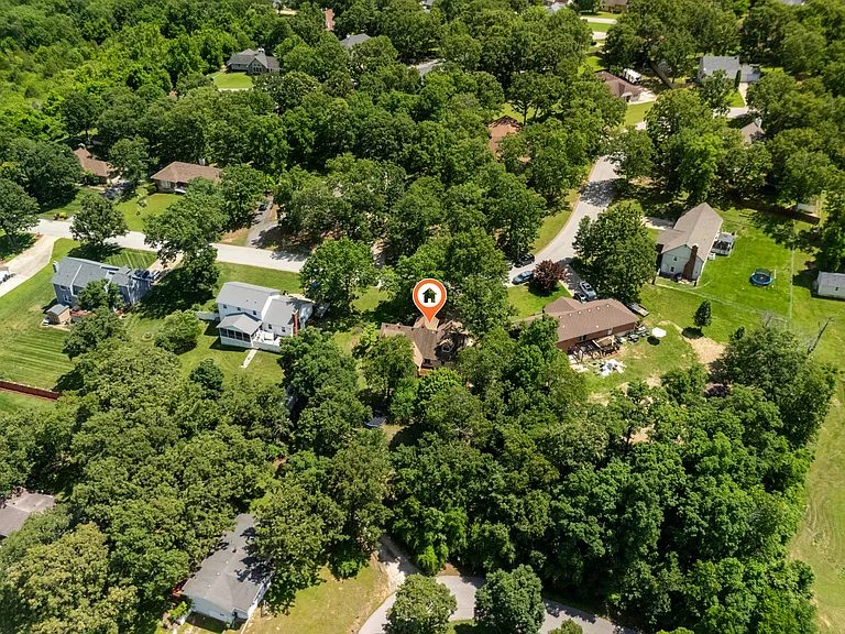 107 Lincoln Ln — Photo 26