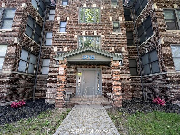 3rd image of 3715 N Meridian St APT 2B