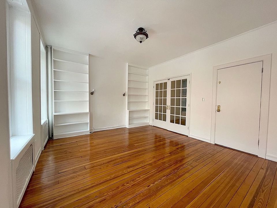 1st image of 48 Carmine St APT 2
