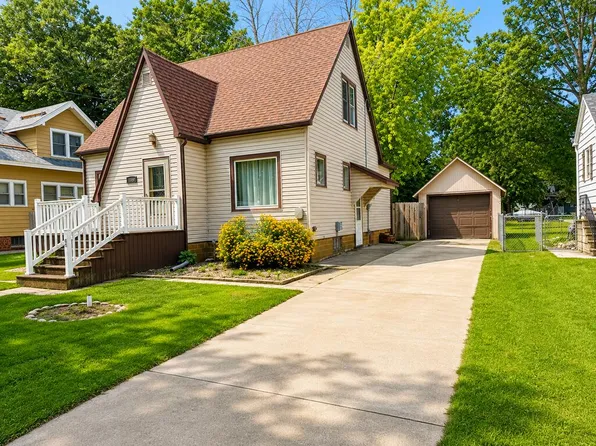 1608 Main St, Manson, IA 50563