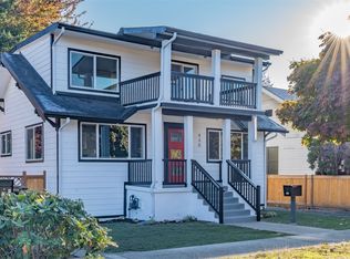 430 Burnett Ave S, Renton, WA 98057