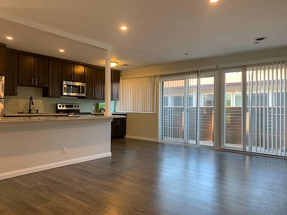 2nd image of 517 Vera Ave