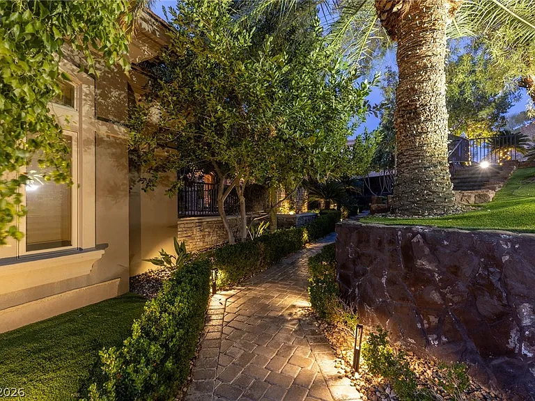 1520 Macdonald Ranch Dr — Photo 16