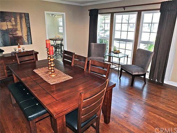 Beautiful dual pane windows give tons of light