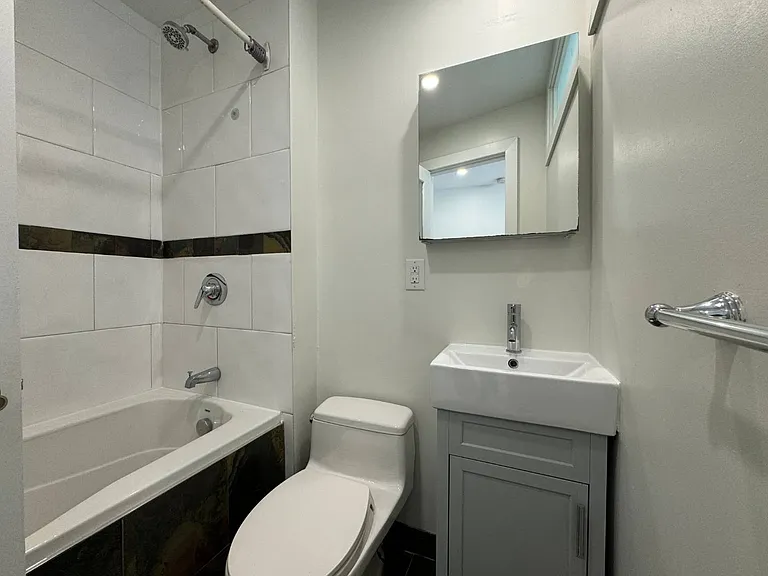 140 Springhurst Ave #U4 — Photo 10