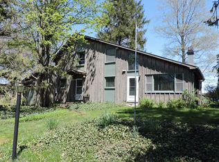 33432 Forest Beach Dr, Eau Claire, MI 49111