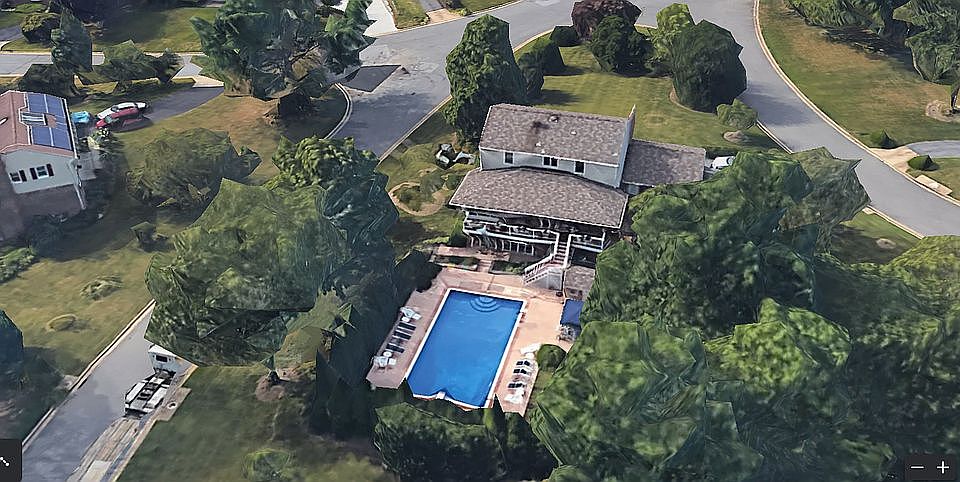2nd image of 16700 Dougherty Ave