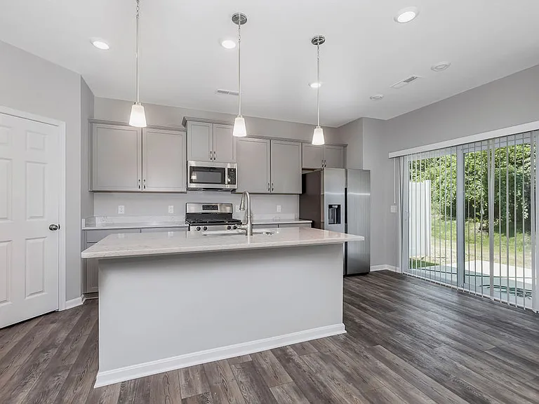 4868 Osprey Pointe Dr — Photo 12
