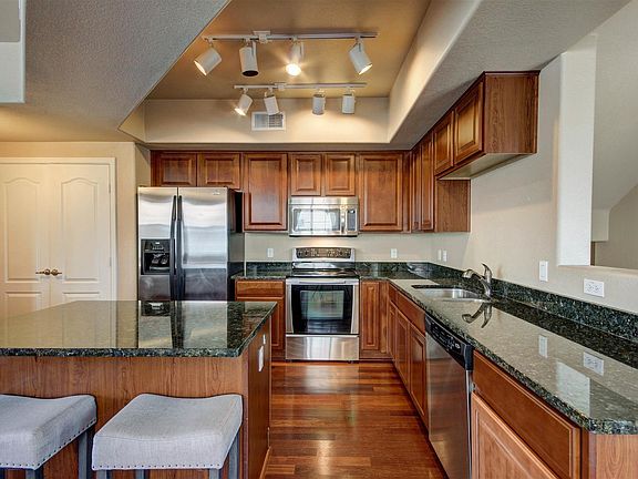5th image of 2402 E 5TH Street #1431
