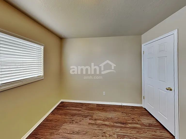 1401 N 2225 W — Photo 13