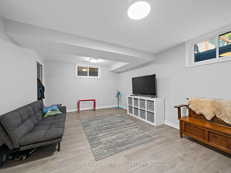 2803 Saint Stephens St — Photo 38