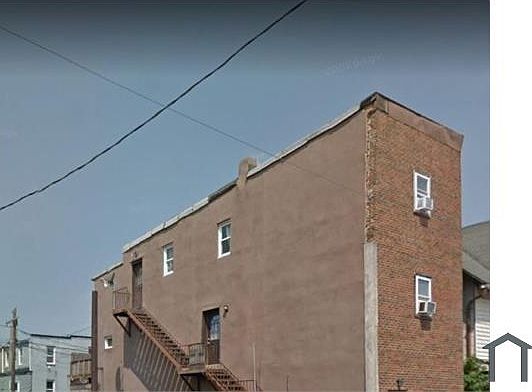2nd image of 4904 Curtis Ave APT 2