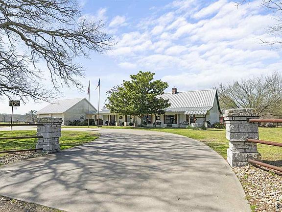 4th image of 314 County Road 4760