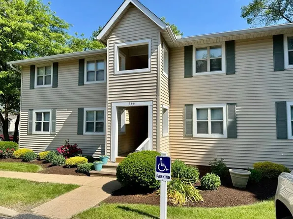 355 N Lake Pine Dr APT A, Lakeside Marblehead, OH 43440