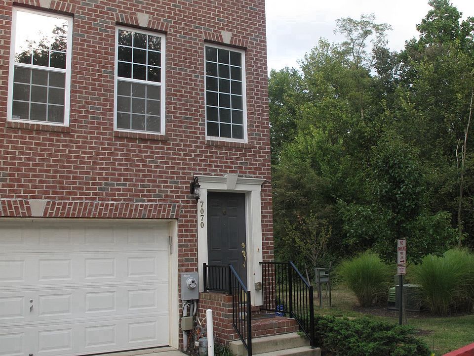 Front Elevation - Corner Town-home