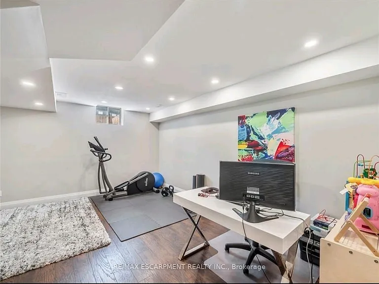 79 Greenwich Ave — Photo 21