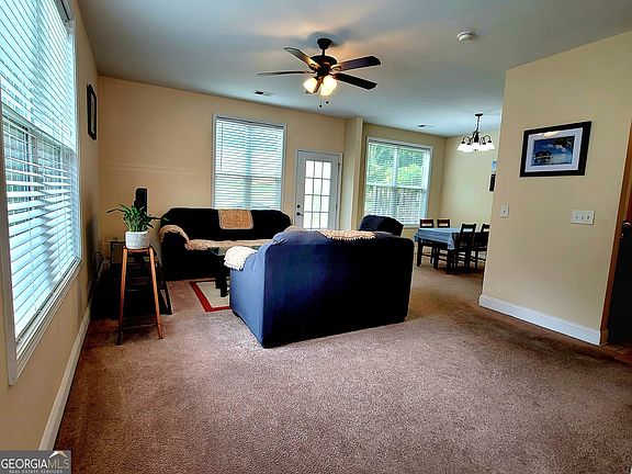 4th image of 180 Oakland Hills Way