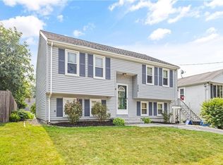 305 Minerva Ave, Cumberland, RI 02864