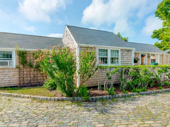 11 Stone Barn Way, Nantucket, MA 02554