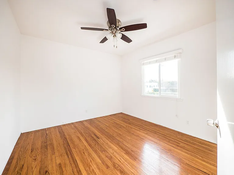 6416 Fountain Ave — Photo 19