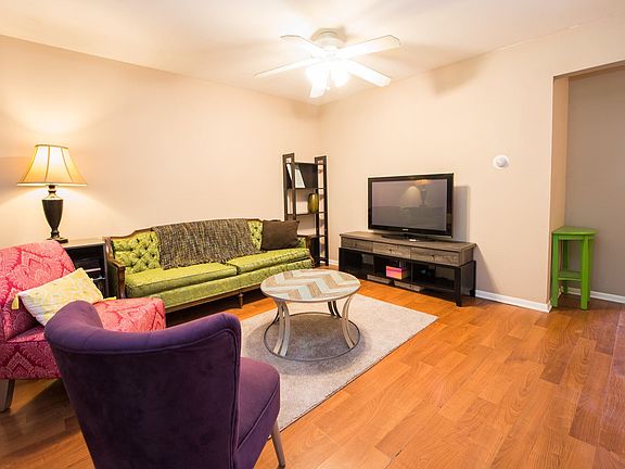 4th image of 5325 Waterbury Ct APT 2706