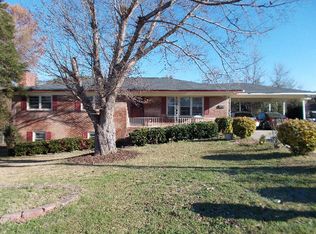 1647 Winston Dr, Macon, GA 31206