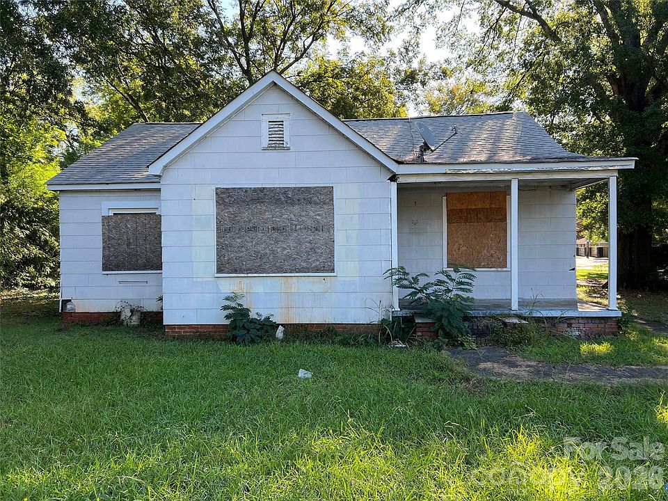 1st image of 345 Bradford Dr