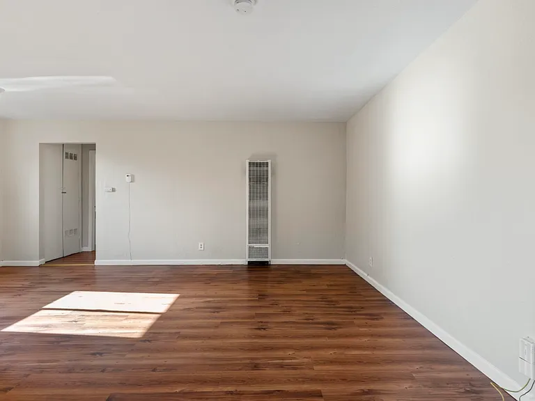 128 Catron Dr #C — Photo 5