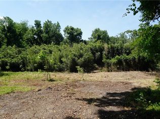 1 E Lebanon St, Mount Airy, NC 27030