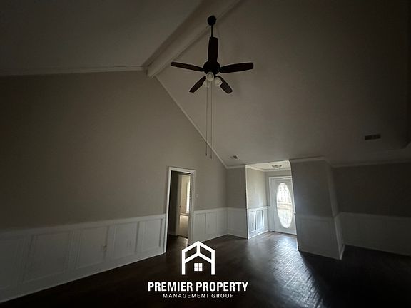 4th image of 968 Boones Hollow Dr